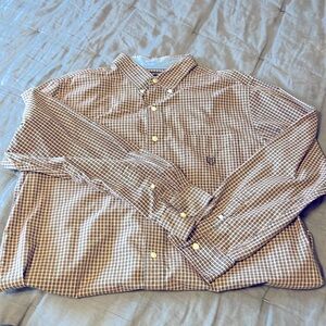 Men’s long sleeve button down